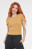 Camiseta unicolor con texturas de canal y cuello redondo