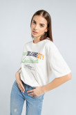 Camiseta crema clara con diseño college de New Orleans y manga corta