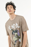 Camiseta oversize cuello redondo kaky oscura con estampado de Naruto