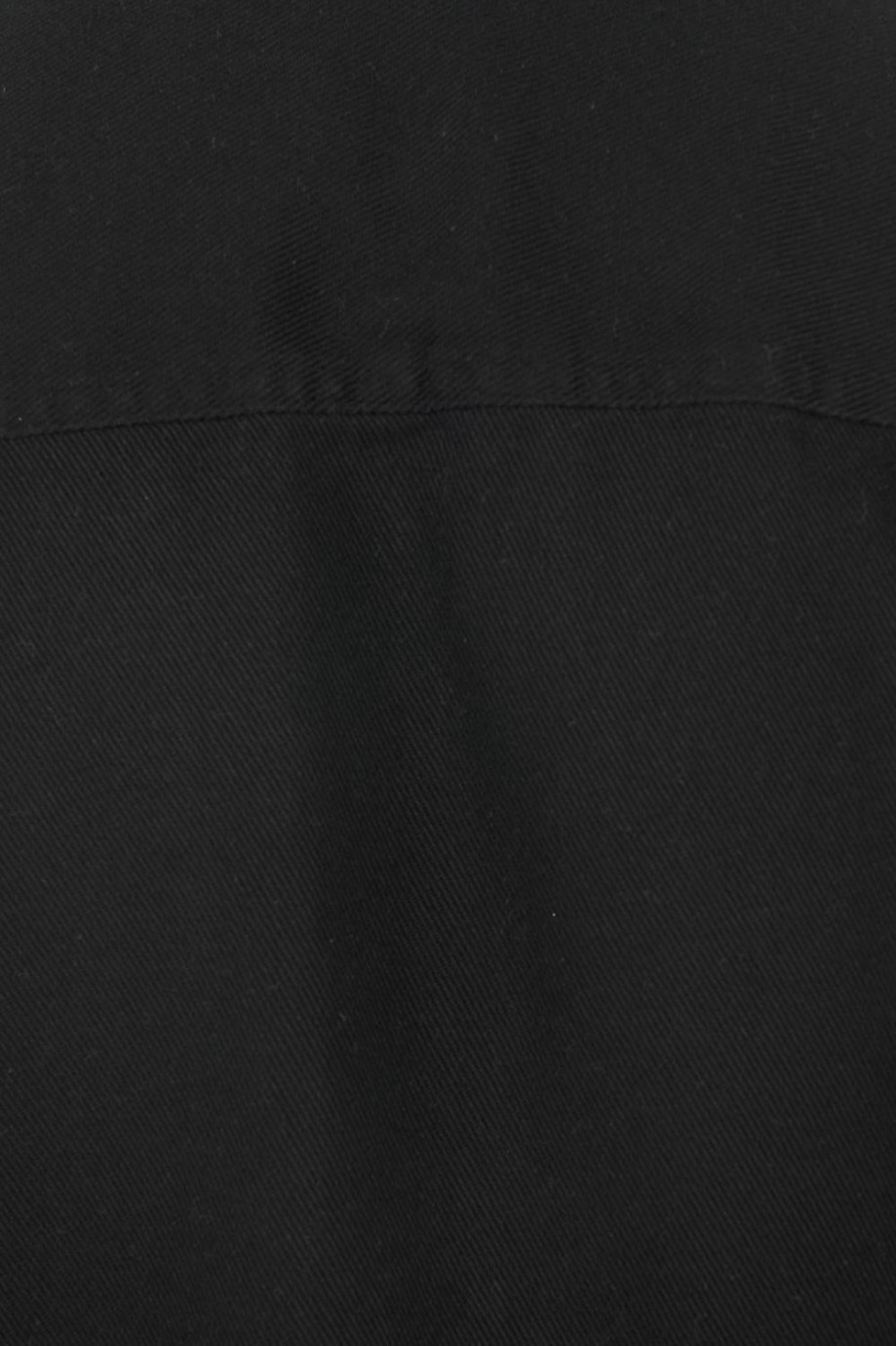Sobrecamisa manga larga unicolor con cuello sport collar y bolsillos