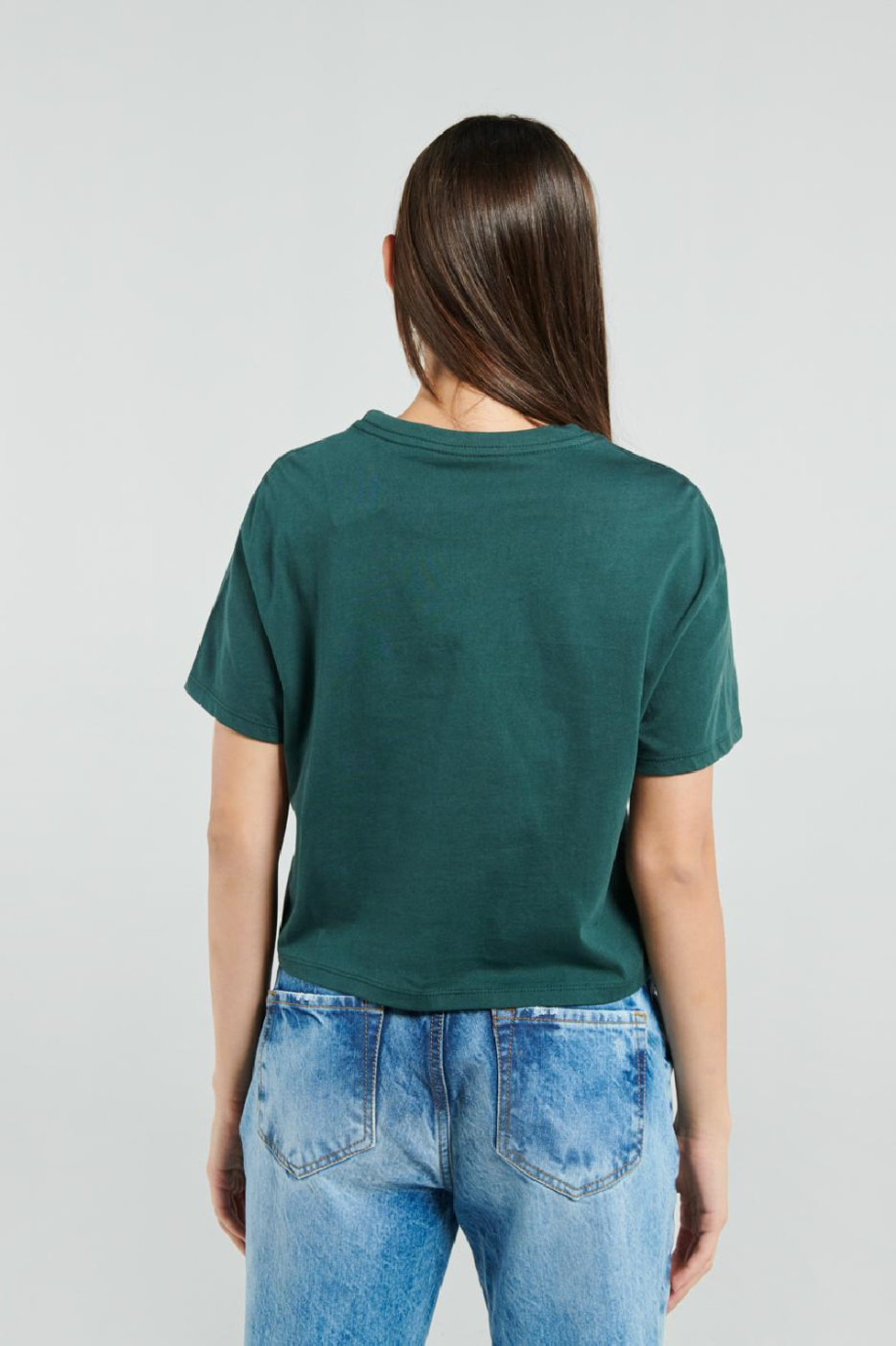 Camiseta en algodón crop top unicolor con cuello redondo
