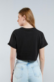 Camiseta crop top negra con diseño college de New York