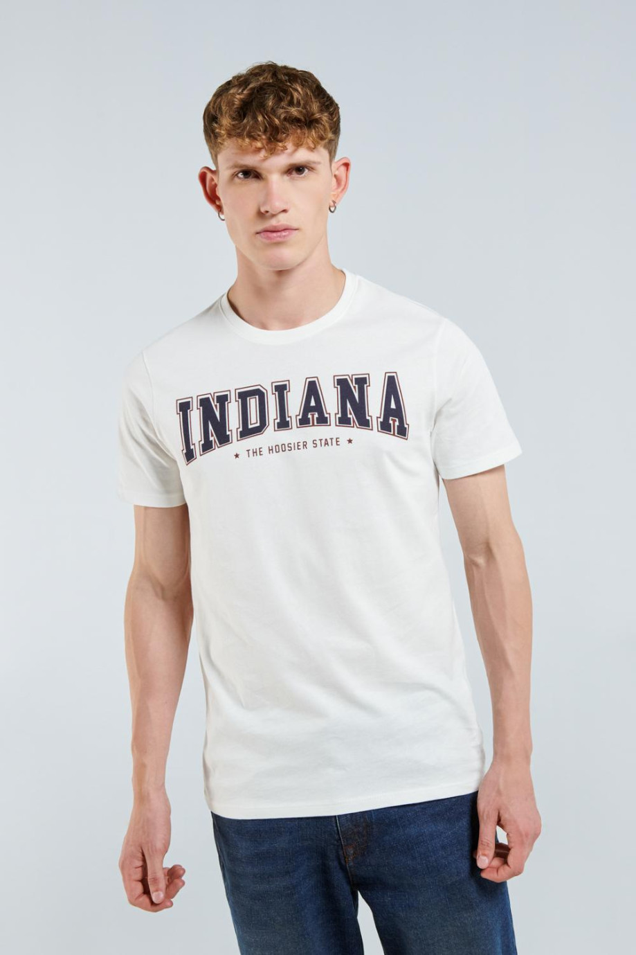 Camiseta crema clara con texto college de Indiana y manga corta