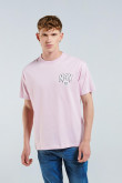 Camiseta cuello redondo rosada clara oversize con estampado college