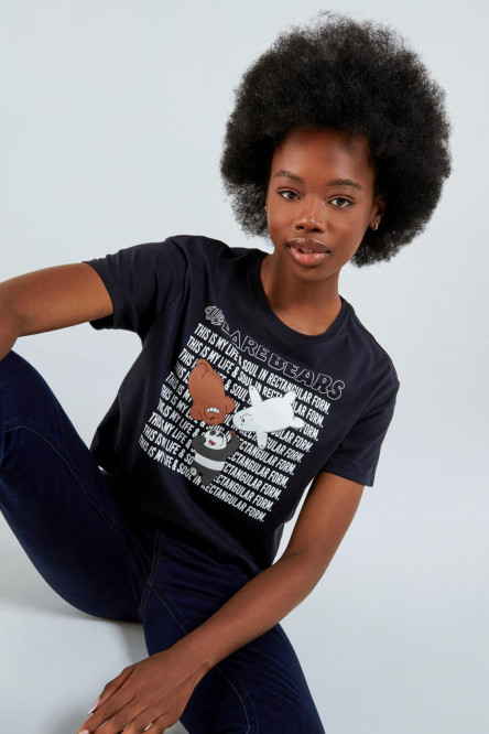 Crop top femenino manga corta con estampado en frente de Escandalosos