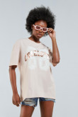 Camiseta en algodón fit oversize para mujer, estampada en frente estilo college