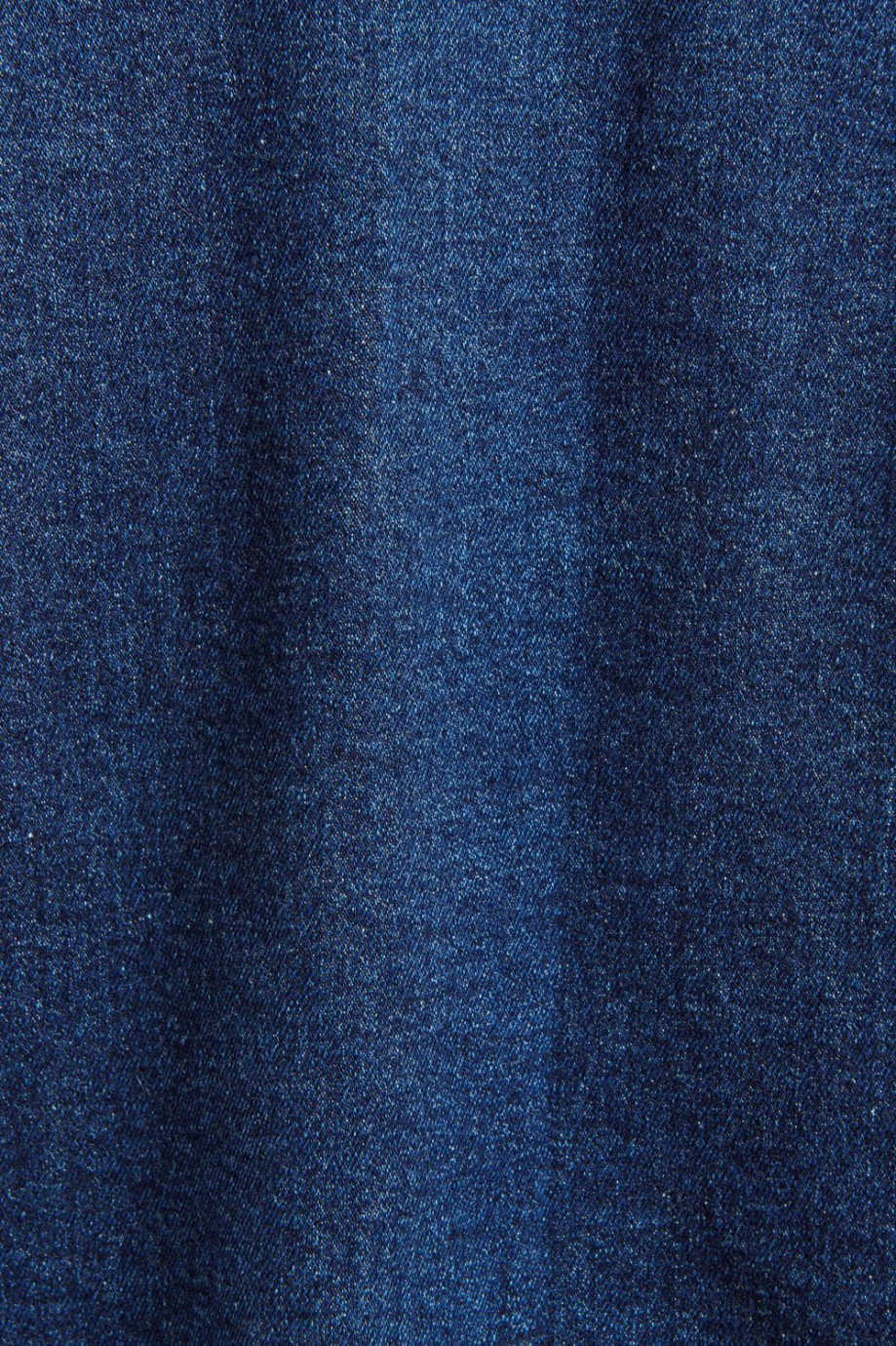 Chaqueta oversize azul oscura de jean con bolsillos de parche y cuello sport