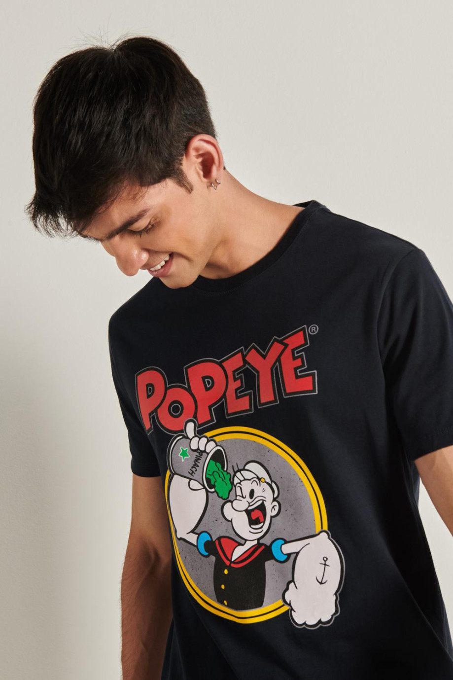 Camiseta azul intensa con diseño de Popeye y cuello redondo