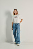 Camiseta crema clara crop top oversize con diseño college de Berlín