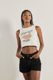 Camiseta unicolor estampada crop top con manga sisa