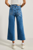 Jean culotte azul claro con bota ancha y tiro alto