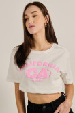 Camiseta manga corta crema clara con arte college rosado