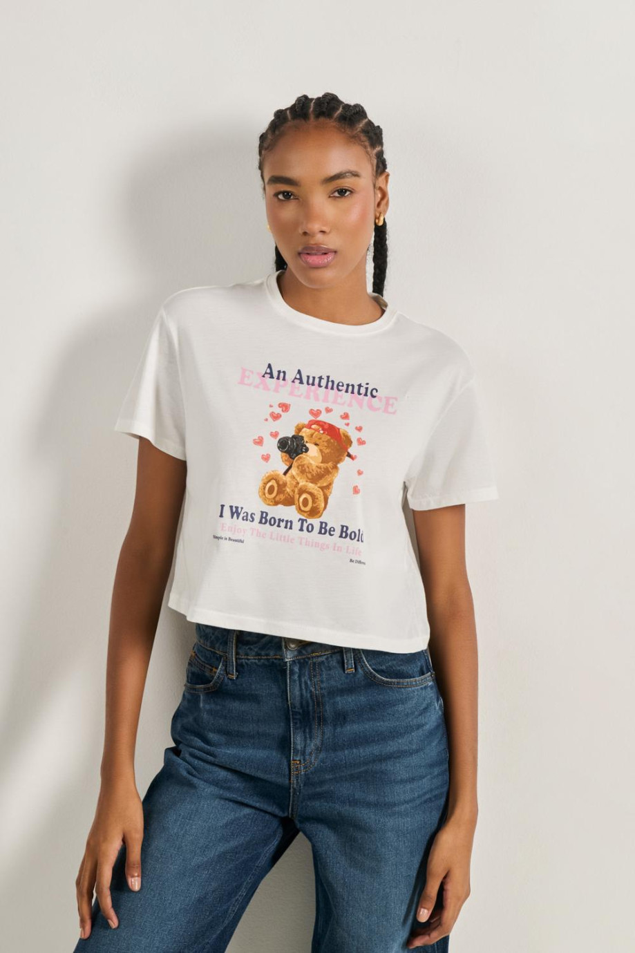 Camiseta unicolor crop top con diseño de animalito