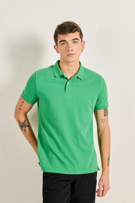 Camiseta polo ajustada unicolor con botones y manga corta