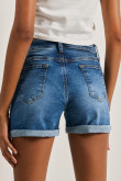 Short en jean azul oscuro tiro alto con botones y dobladillo