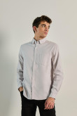 Camisa manga corta unicolor cuello button down con bolsillo