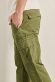 Pantalón cargo en dril unicolor con cintura ajustable