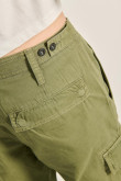 Pantalón cargo en dril unicolor con cintura ajustable