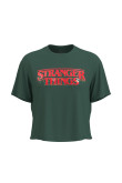 Camiseta unicolor crop top con diseño de Stranger Things