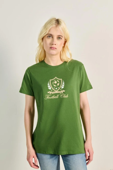 Camiseta para mujer manga corta unilcolor con estampado en frente estilo College.