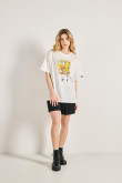 Camiseta oversize crema manga corta con arte de Bob Esponja