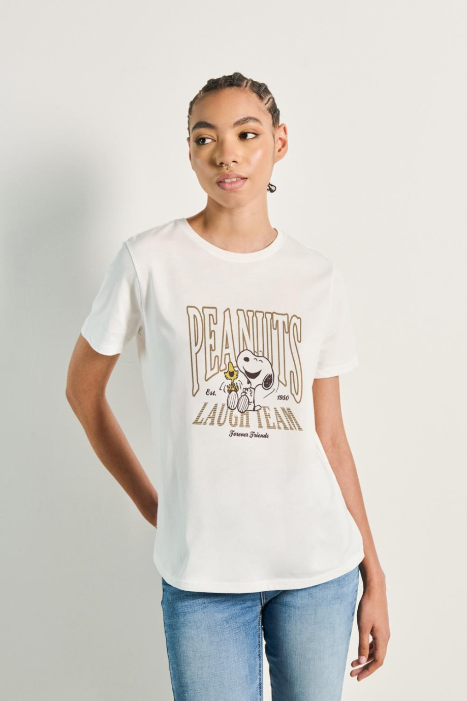 Camiseta cuello redondo unicolor con diseño de Snoopy