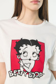 Camiseta crema clara manga corta con diseño de Betty Boop