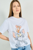 Camiseta blanca con diseño de Tom y Jerry y manga corta