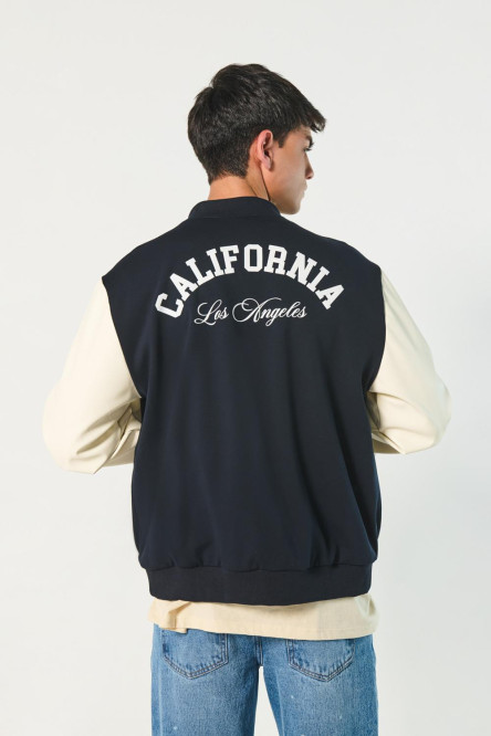 Chaqueta bomber azul intensa con diseño college