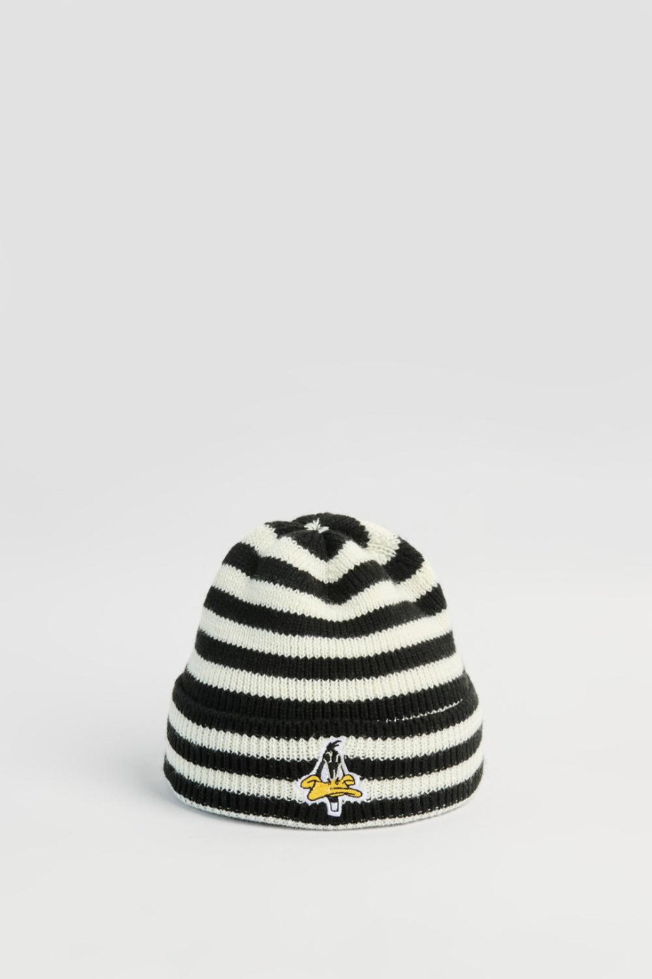 Gorro a rayas negro con bordado de Looney Tunes