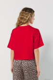 Camiseta oversize crop top roja con estampado de Mafalda