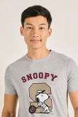 Camiseta manga corta unicolor con Snoopy estampado