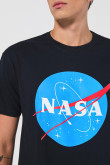 Camiseta manga corta con estampado en frente de Nasa