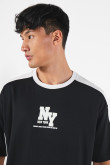 Camiseta oversize manga corta para hombre con estampación tipo college