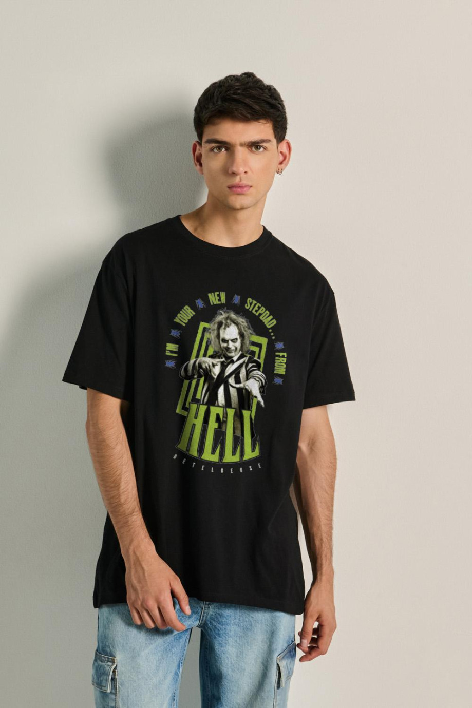 Camiseta unicolor oversize cuello redondo de Beetlejuice