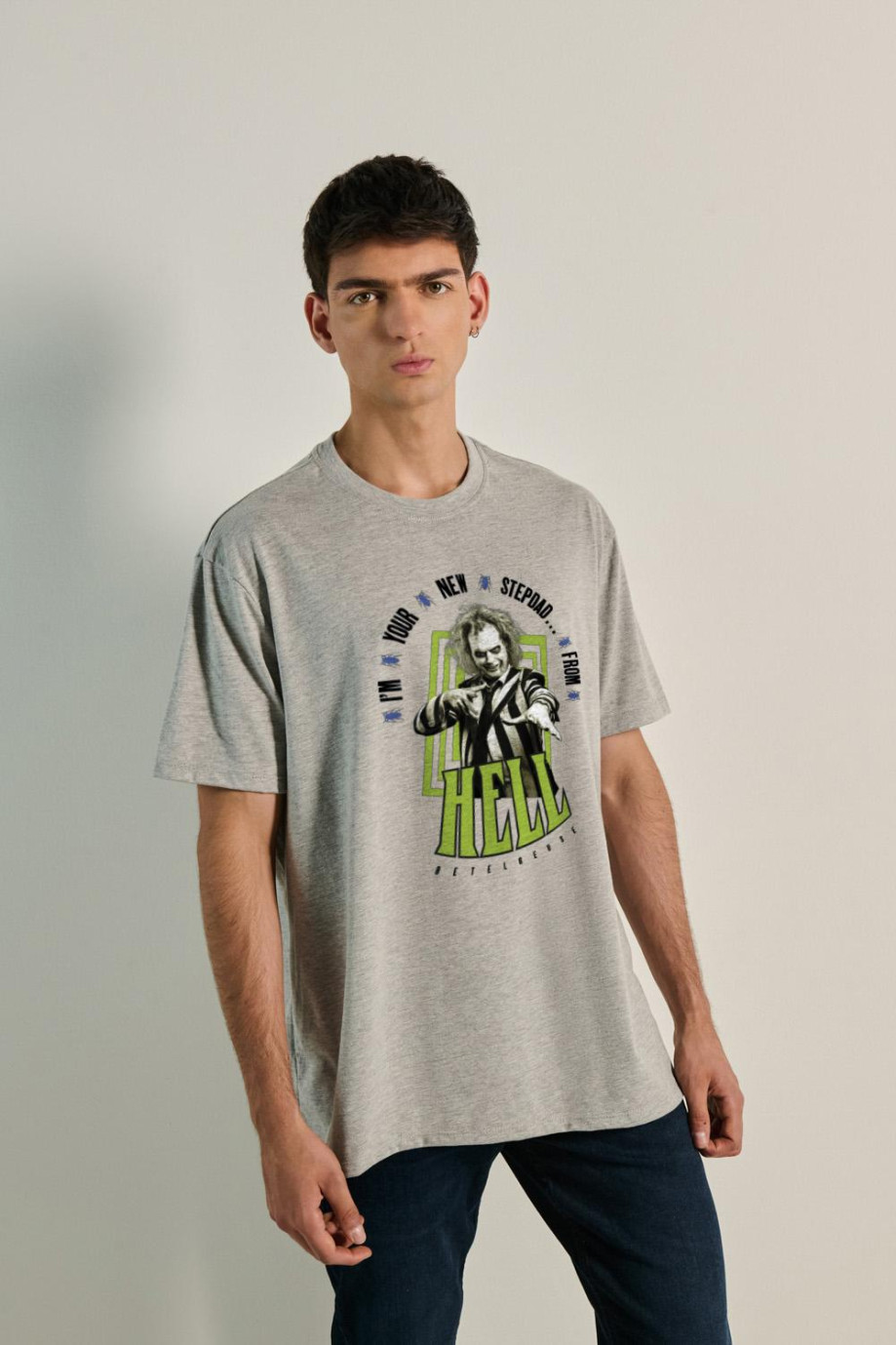 Camiseta unicolor oversize cuello redondo de Beetlejuice