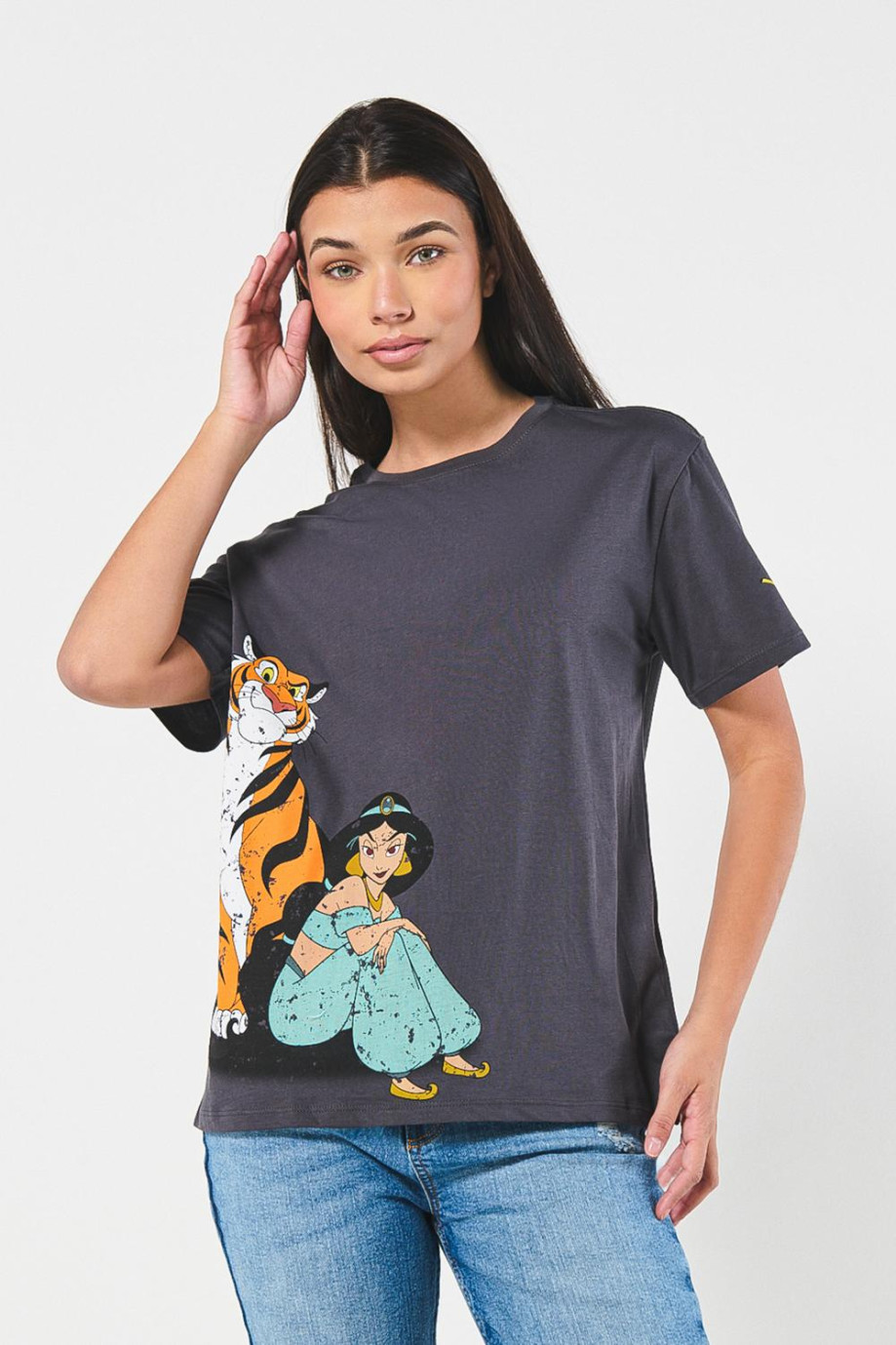 Camiseta unicolor para mujer manga corta estampada en frente de Princesas.