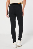 Jean jegging super tiro alto negro