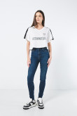 Jean jegging azul oscuro con 5 bolsillos y tiro súper alto