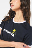 Camiseta de Woodstock azul con manga corta y contrastes