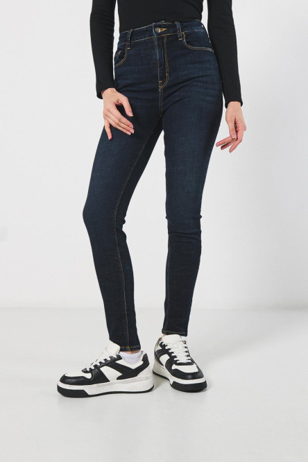 Jean jegging ajustado azul intenso con súper tiro alto