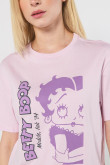 Camiseta rosada manga corta con diseño de Betty Boop