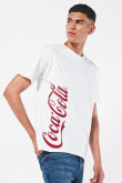 Camiseta manga corta con estampado de Coca-Cola.