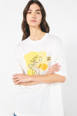 Camiseta oversize crema manga corta con arte de Tom y Jerry