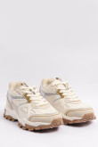 Tenis kakis de plataforma con relieve en suelas altas