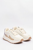 Tenis kakis de plataforma con suelas anchas en relieve