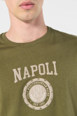 Camiseta verde oscura manga corta con arte college de Napoli