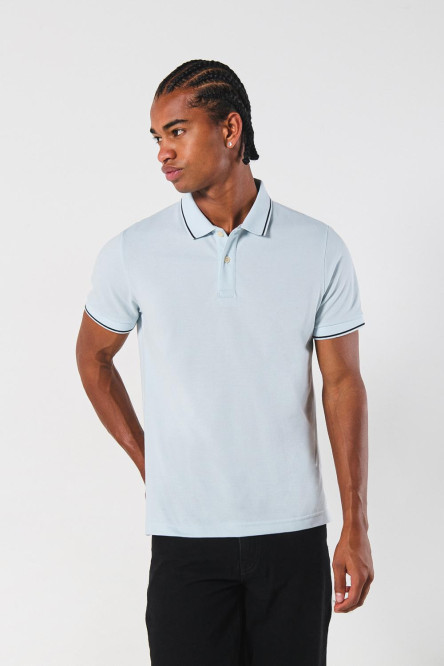 Camiseta unicolor tipo polo manga corta con botones