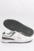 Tenis unicolores casuales con contrastes y perforaciones