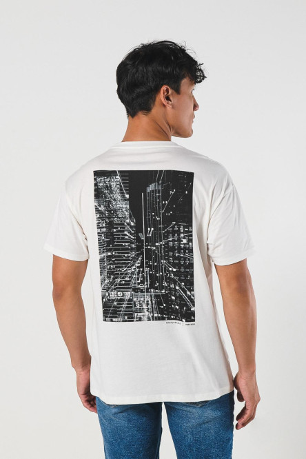 Camiseta manga corta unicolor con diseño urbano